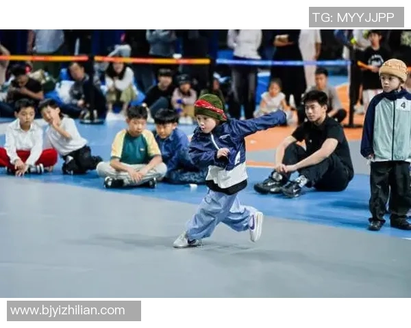 北京街舞队在世界攀岩锦标赛中的灵活性表现引发热议与赞赏